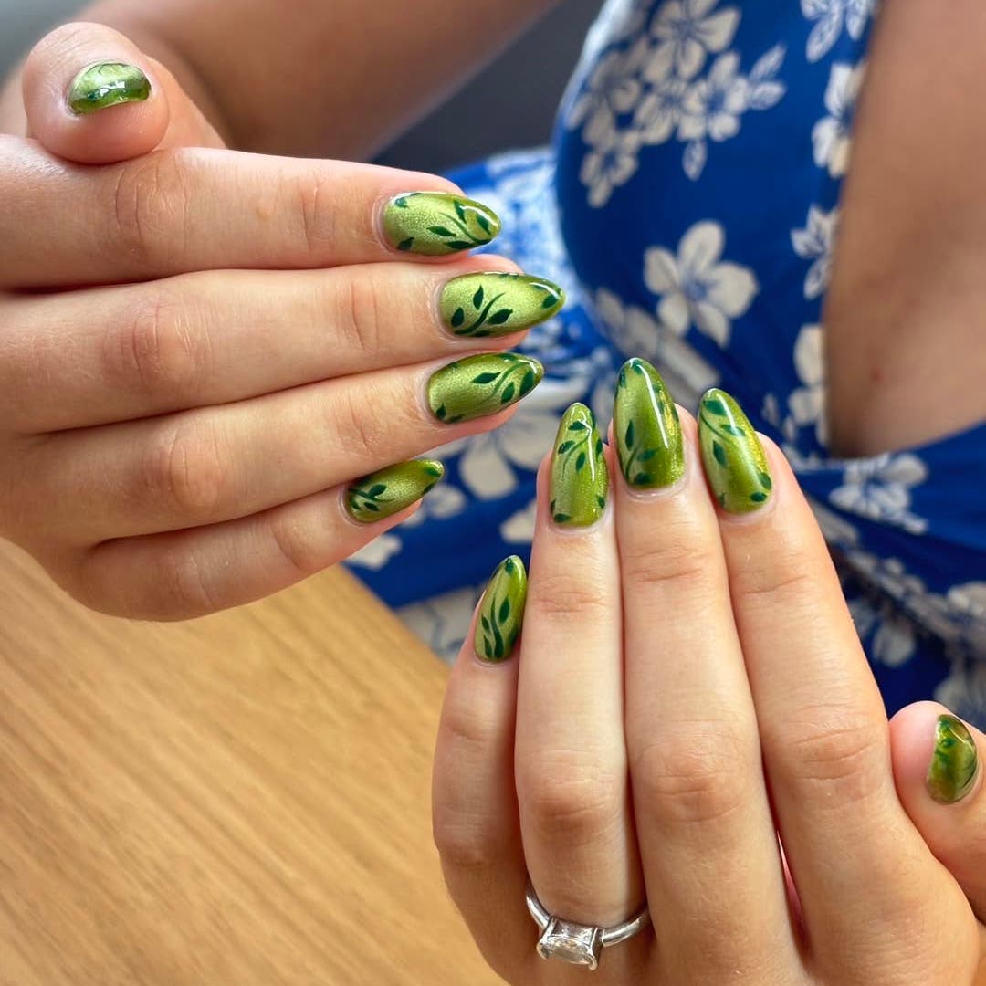 Green botanical gel nail art